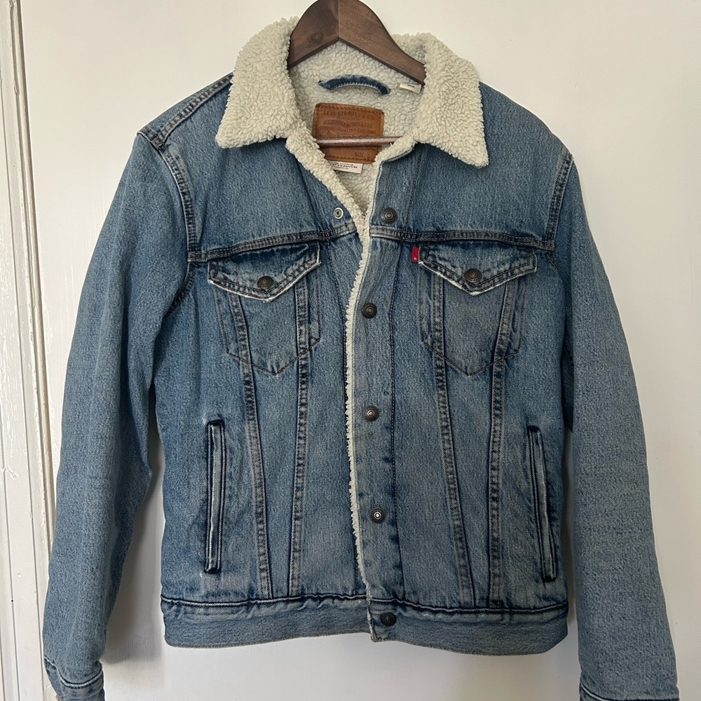 Levi’s Premium Denim Sherpa Jacket Size Small